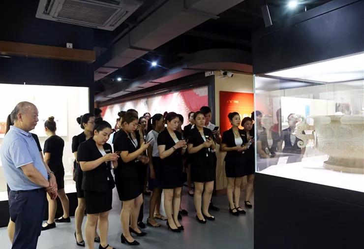 1532770741415374.jpg 4.jpg