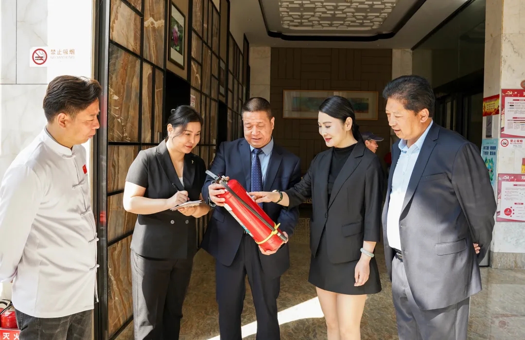 1715321854667626.jpg 640.webp.jpg