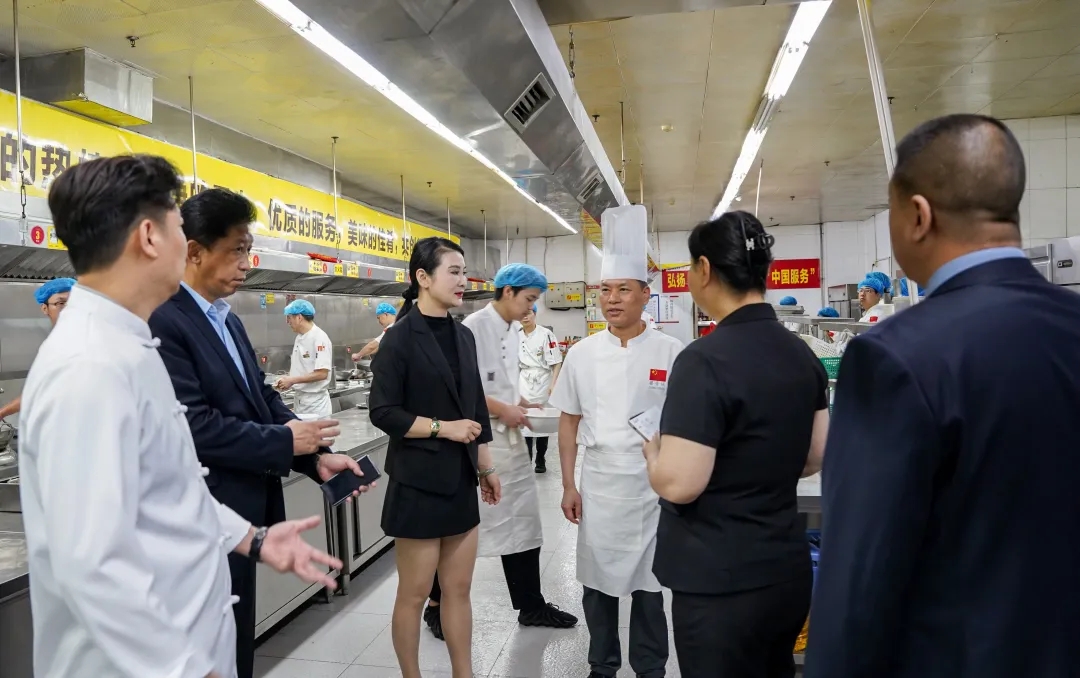 1715321875234325.jpg 640.webp (3).jpg